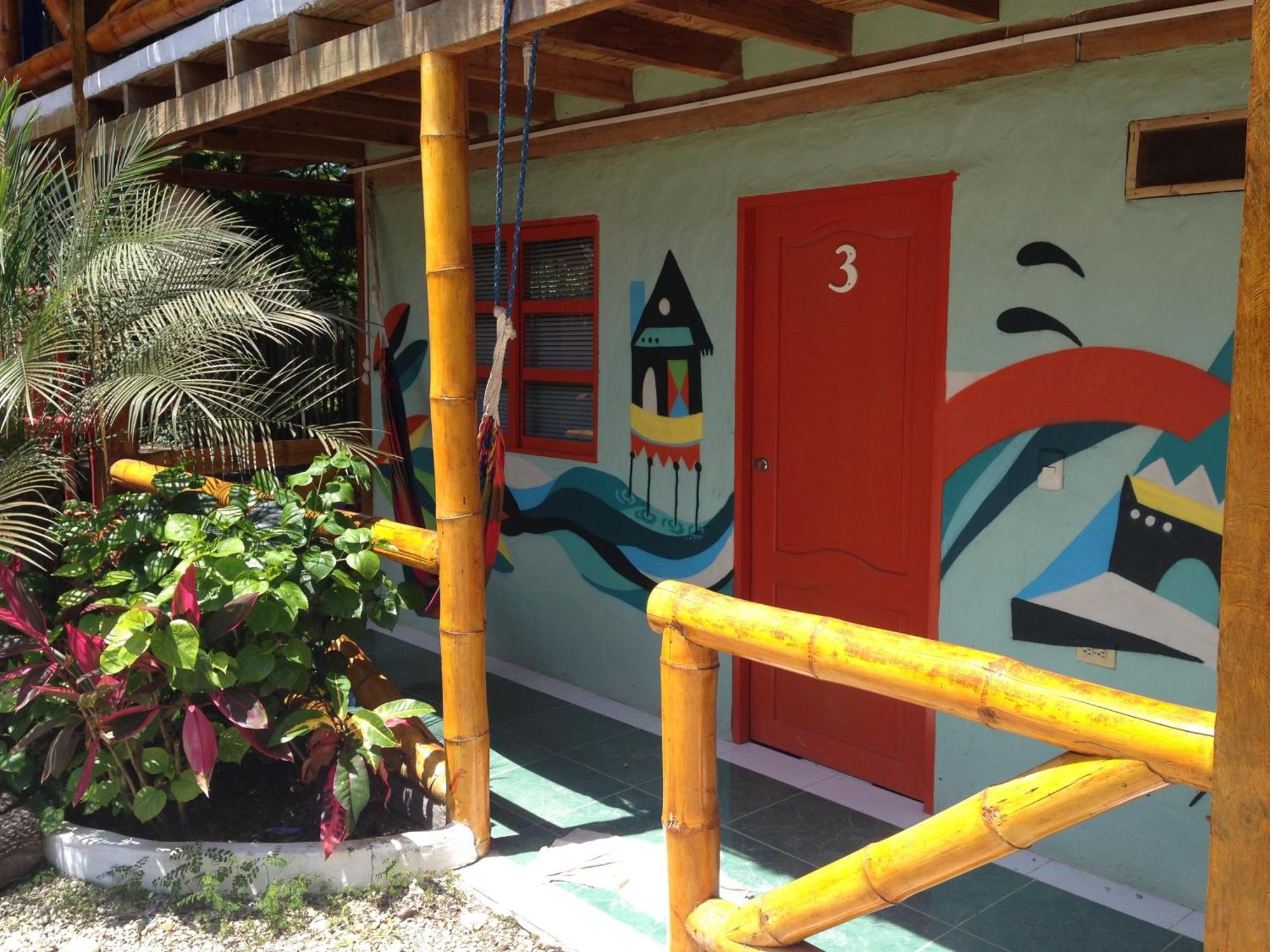 Pop House Hotel Montañita Екстериор снимка