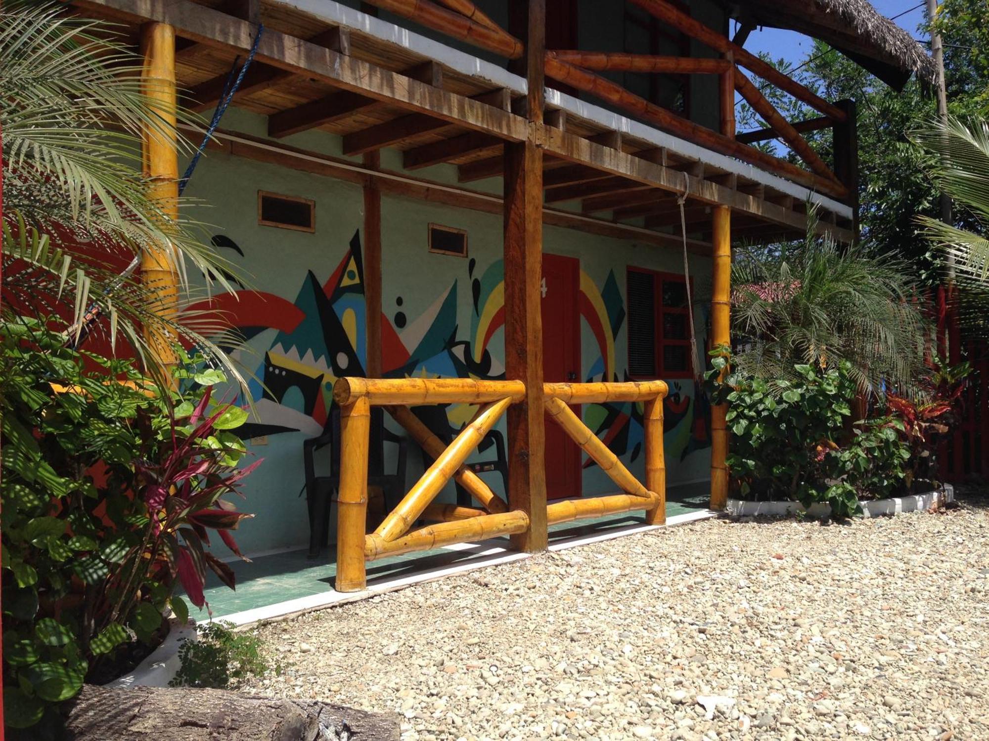 Pop House Hotel Montañita Екстериор снимка